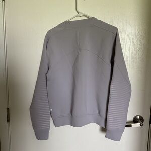 Lululemon crewneck